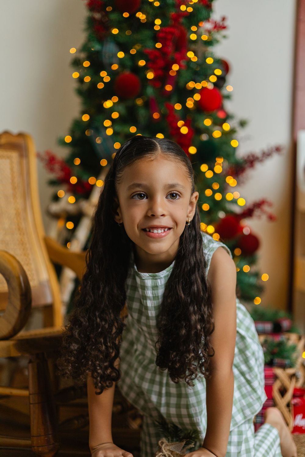 A beautiful Christmas studio session in Punta Cana created for authentic family memories.