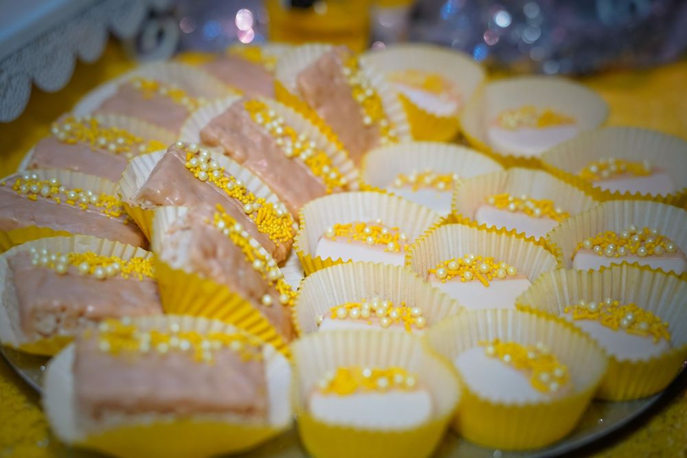 Irving Texas Quinceañera photography highlighting Briana's unforgettable Dream Quinceañera and beautiful yellow gown details.