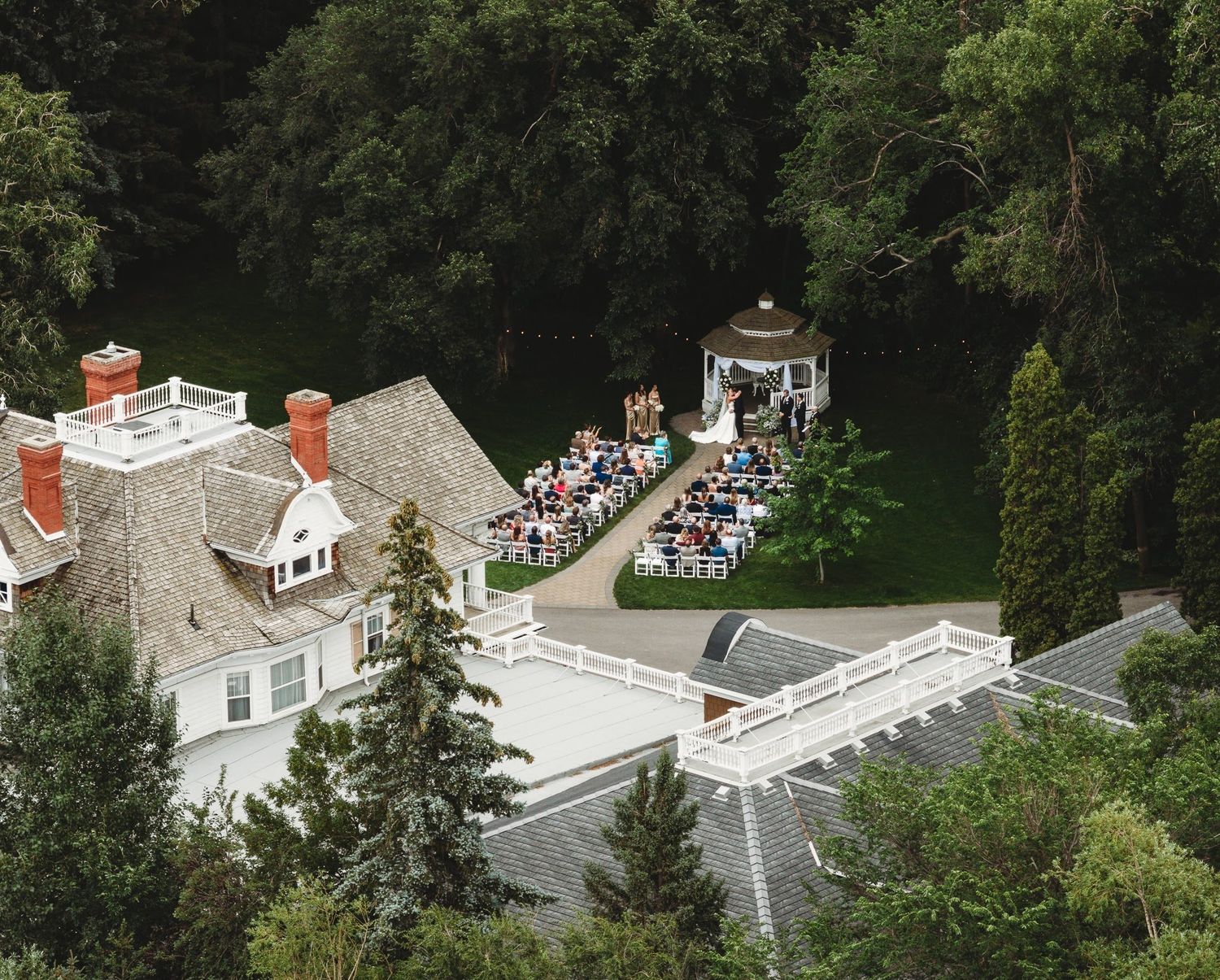 Calgary wedding venue photography by Tkshotz
