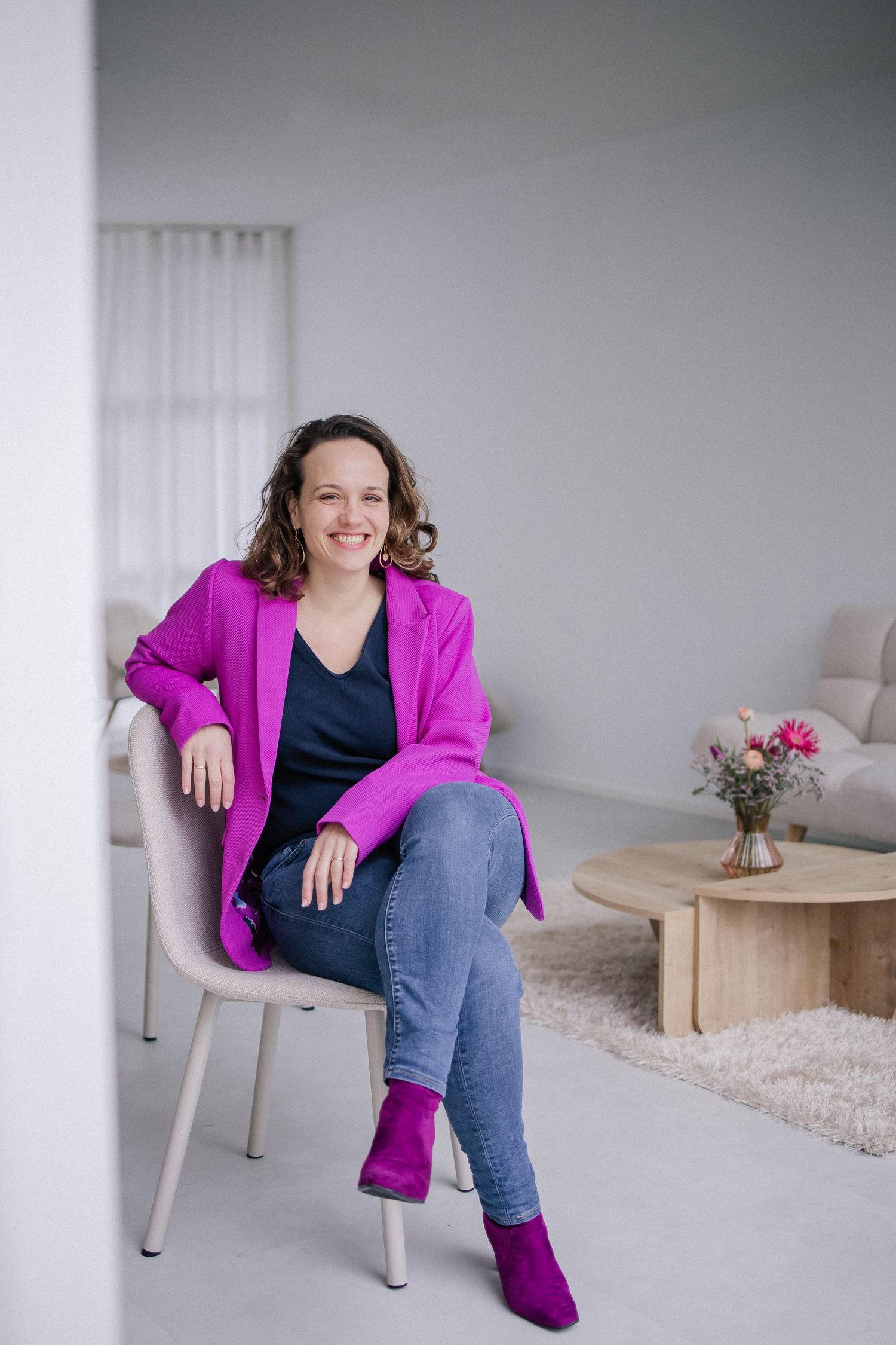 Brandingshoot 
Personal Branding shoot 
zichtbaarheid 
ondernemers 
zzp 
merk 
zakelijk 
zakelijke fotografie
Twente
Tilligte