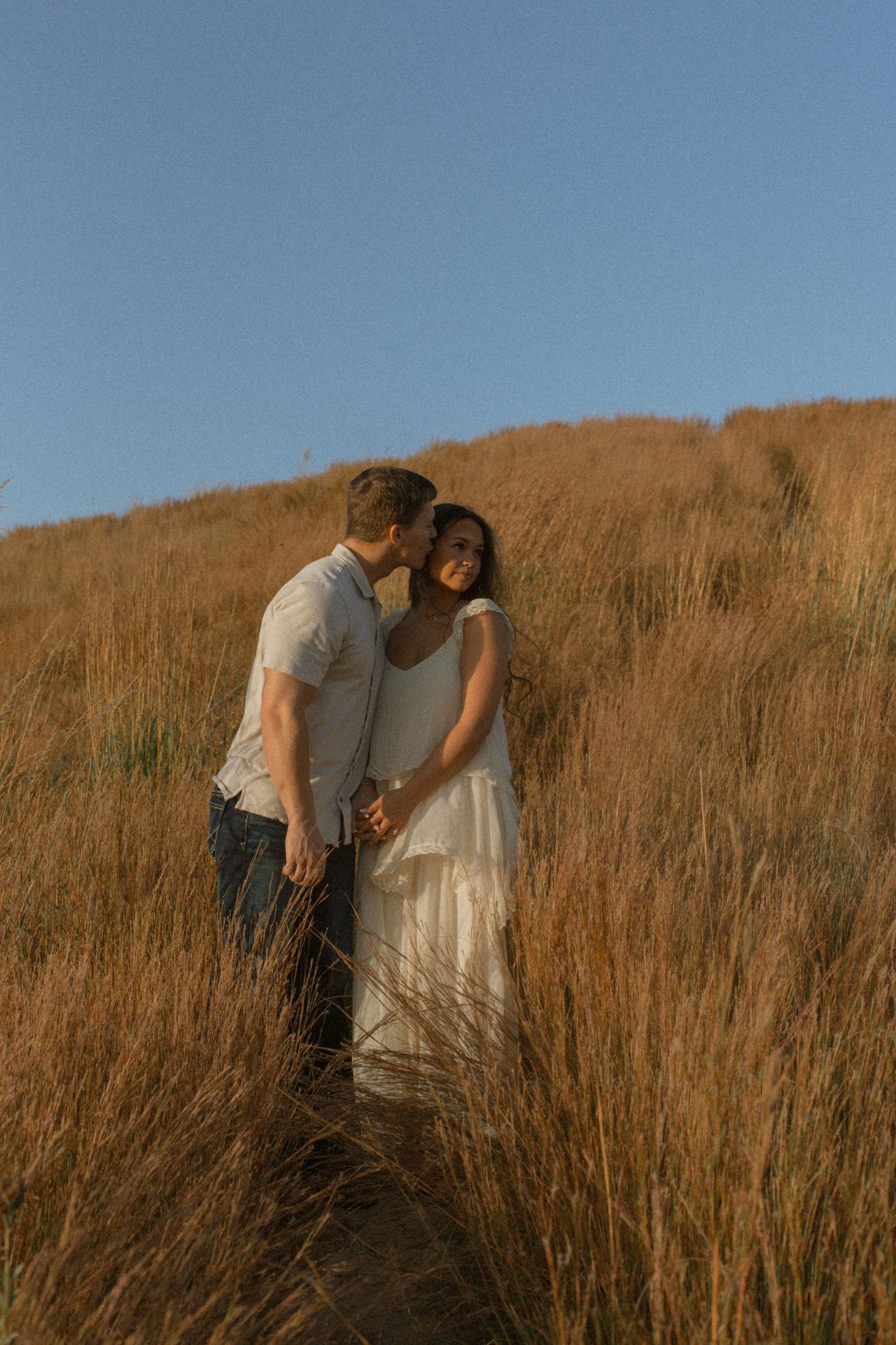 Documentary style wedding photographer Omaha