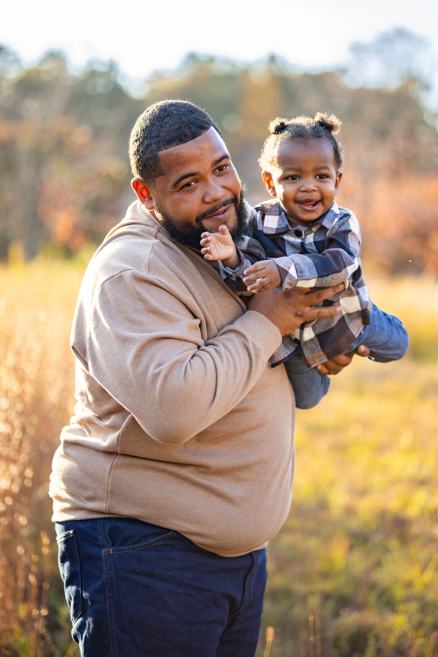 Fall Photos in Richmond, Virginia | Tall Grass Autumn Portraits | Family Fall Photos in RVA