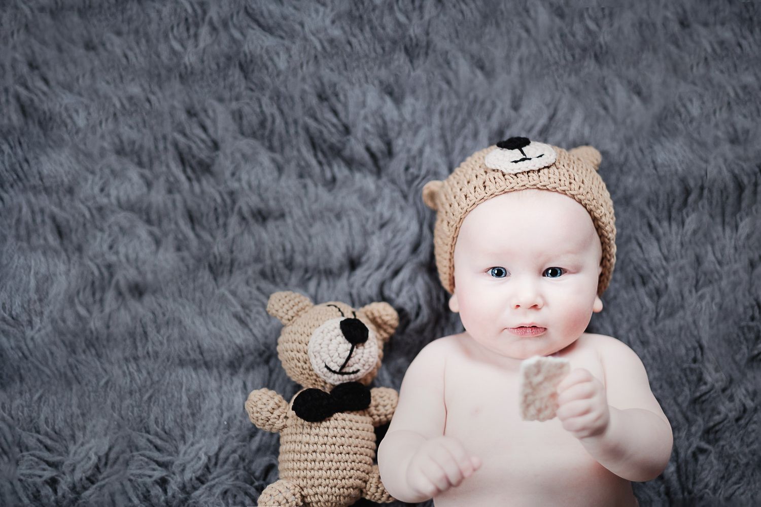Manchester Cheshire maternity baby children family photo session Cozimoment portraits studio