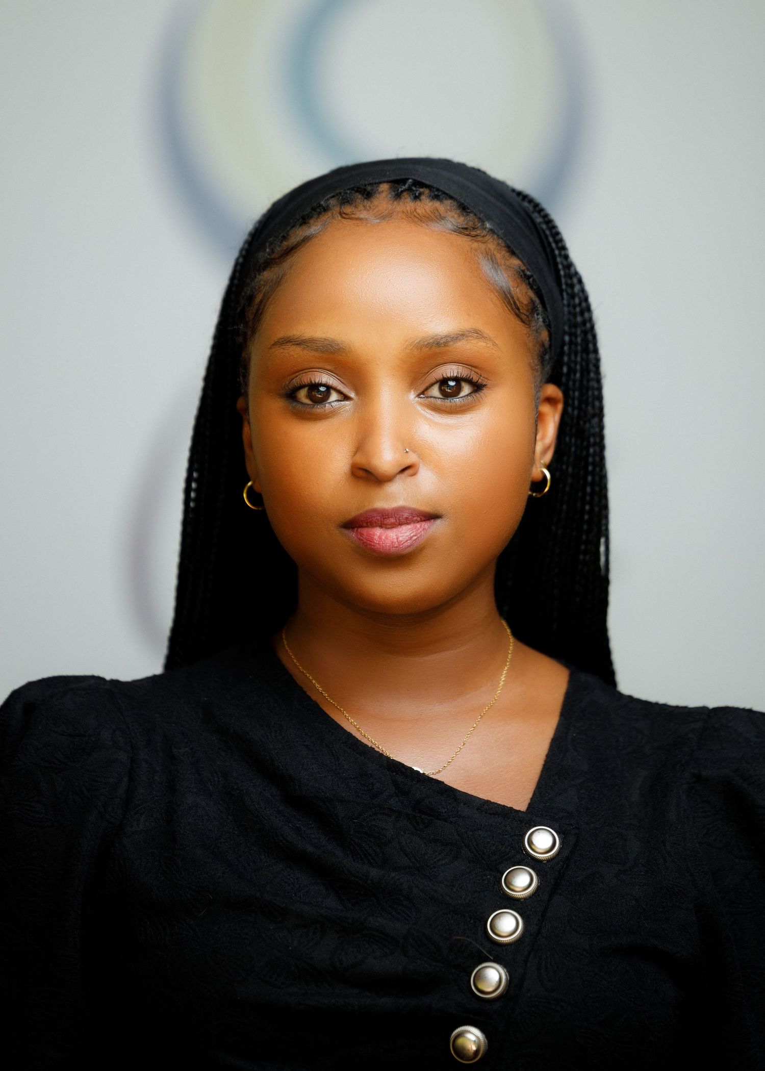 Professional Headshot Photographer in Nairobi High-quality portraits & headshots for corporate and and personal branding