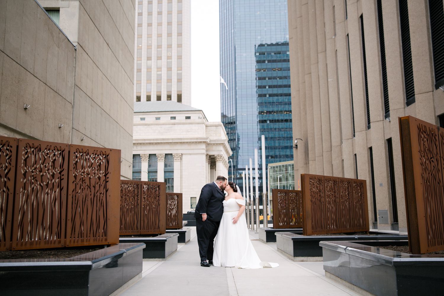 Winnipeg Wedding Photographer Chantelle Dione Photography The Fairmont Wedding
