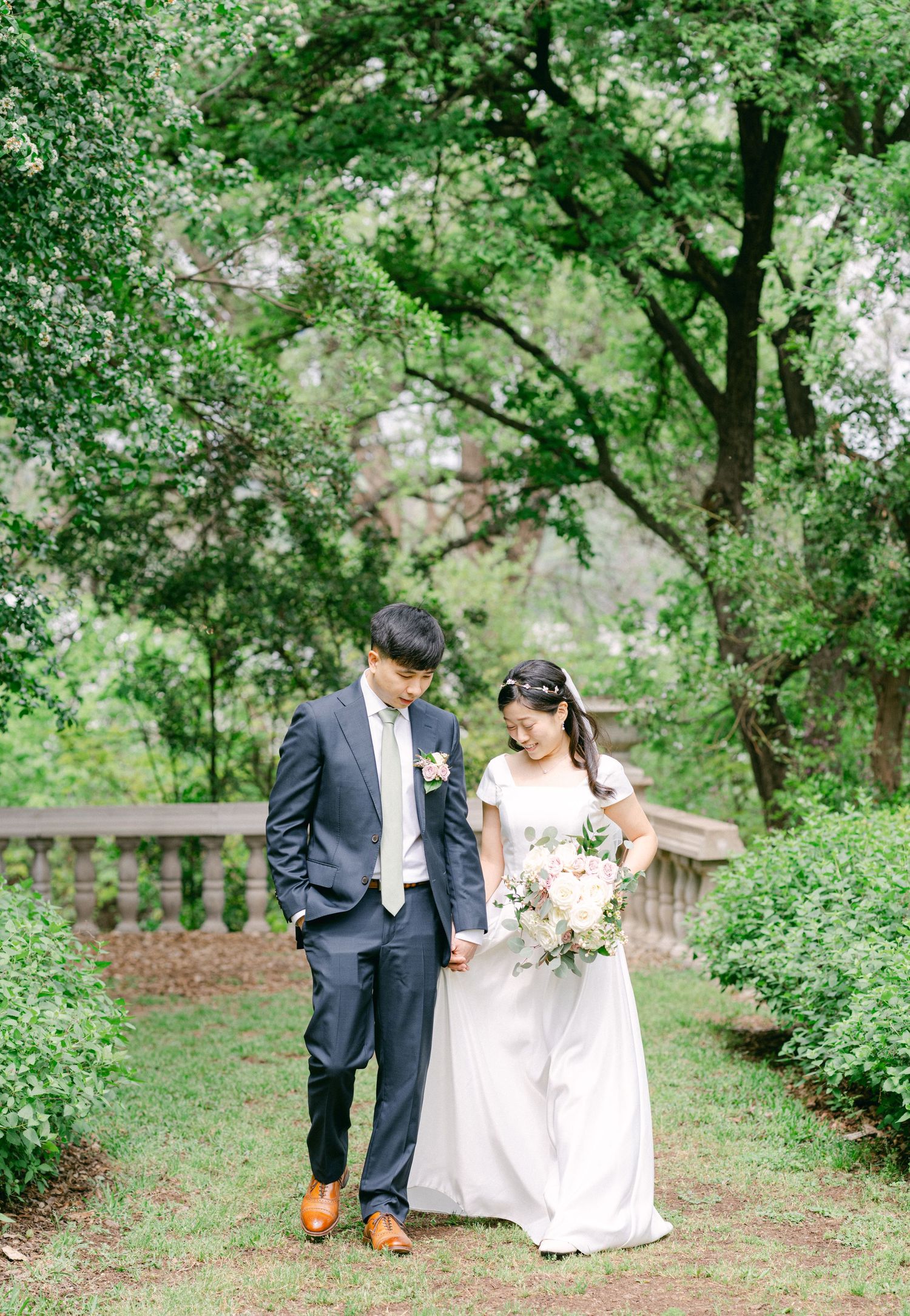 Annie Strever Editorial Fine Wedding Photography Laguna Gloria The Contemporary Austin Texas Elopement Couple Portraits
