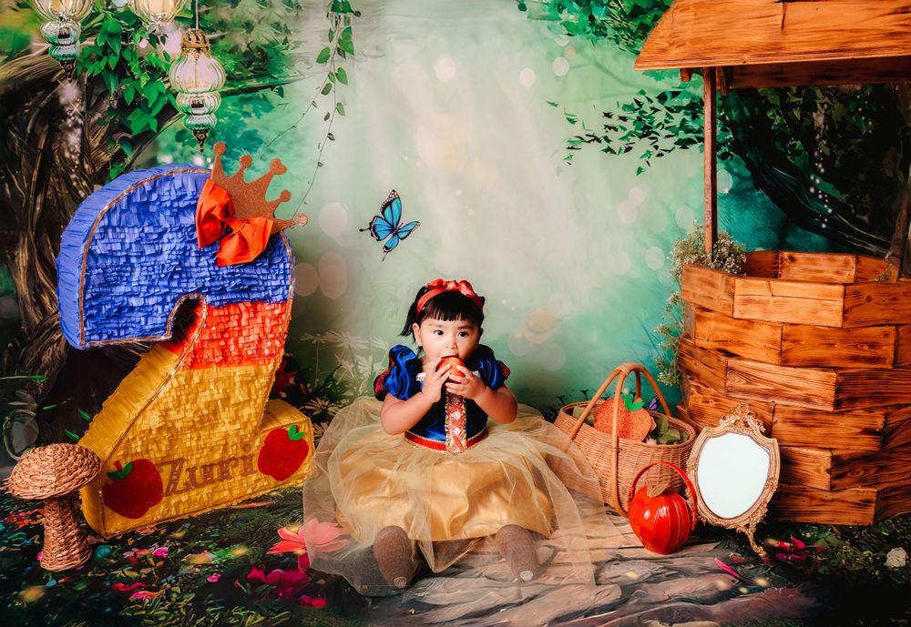 Make your little one’s milestone unforgettable with a fun & vibrant cake smash session by Juve Photography, serving Saint Paul- Minneapolis