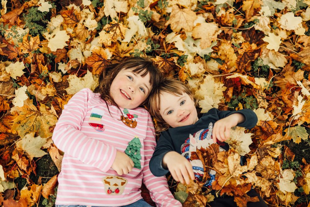 Autumnal photoshoots are fun, the beautiful colours of the leaves makes for the perfect photo and precious memories