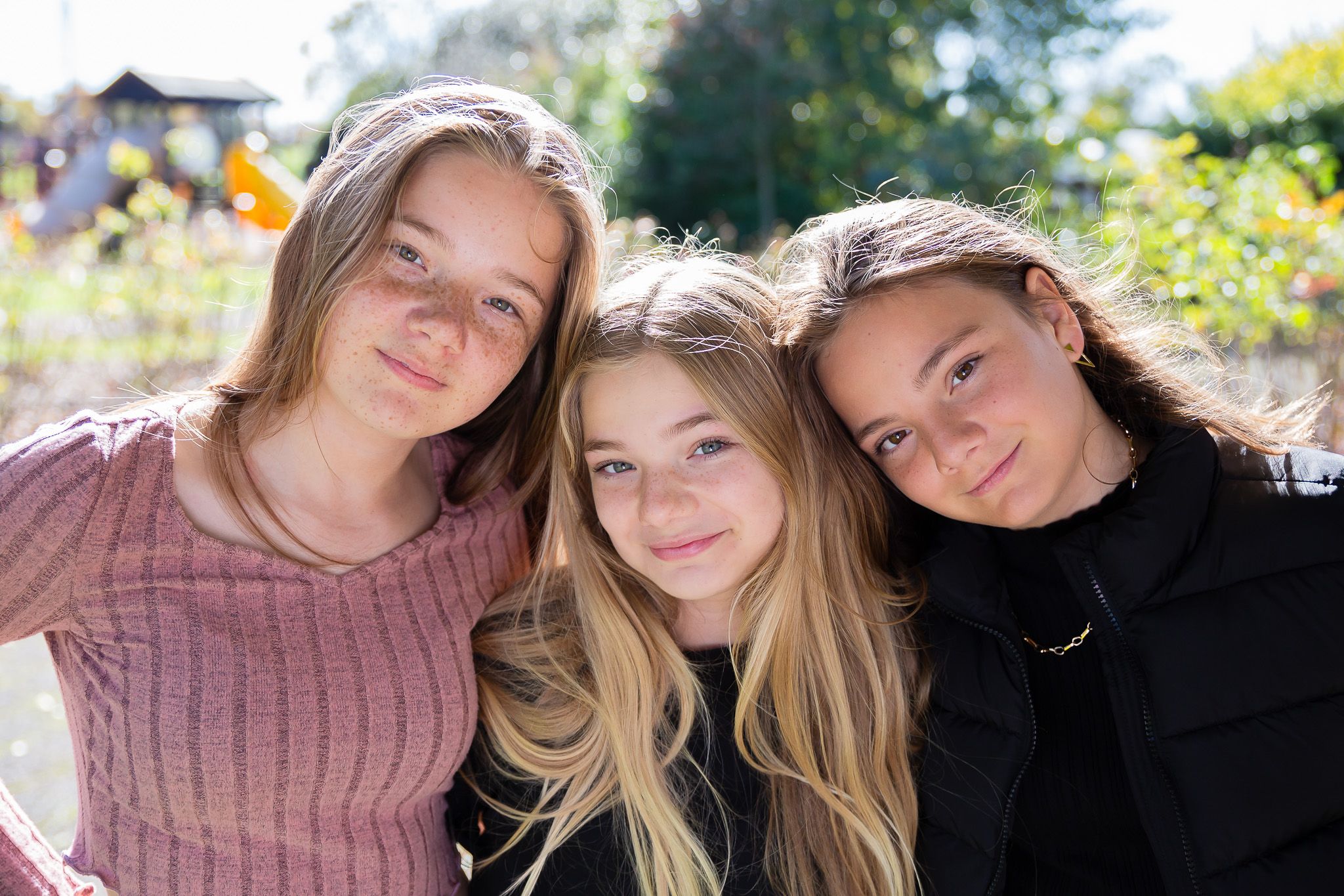 family photography with sister siblings
