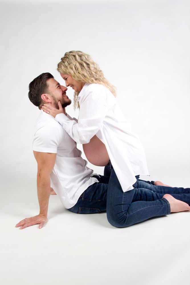 Hertfordshire maternity photographer