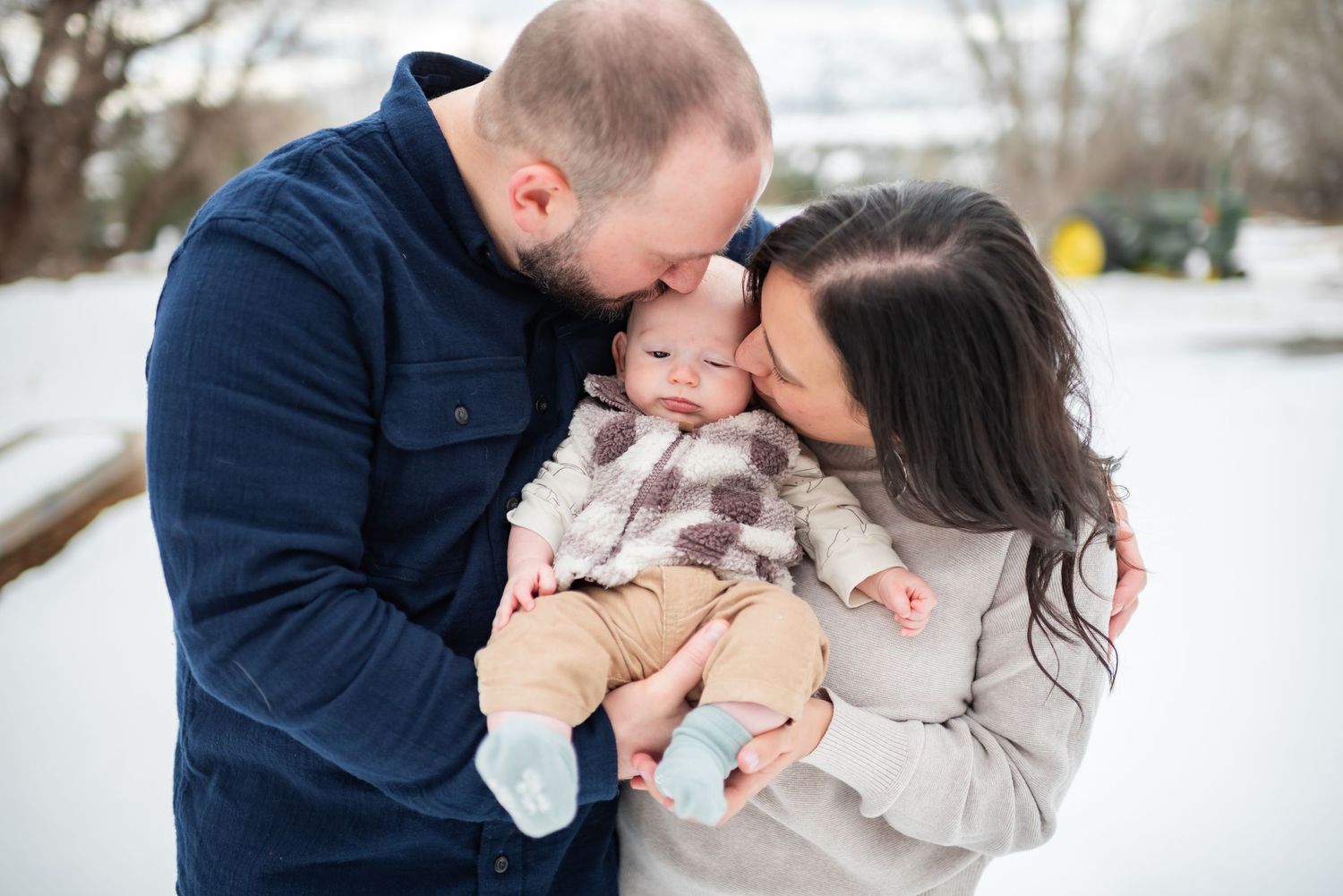 Baby Photographer based in Centennial Colorado. Denver Colorado photographer for maternity, newborn, baby milestones & Family