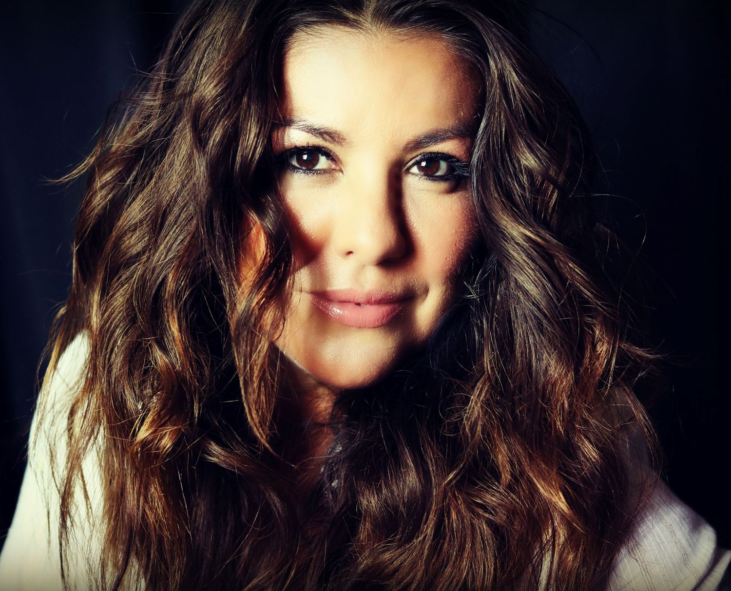 A headshot of Myra Fabling, the photographer in San Antonio, Texas