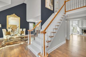 Real estate photographer in the Pittsburgh area with over 5 years of experience. Serving Beaver, Allegheny, Lawerence, and Butler counties.
