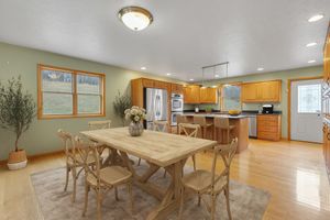 Real estate photographer in the Pittsburgh area with over 5 years of experience. Serving Beaver, Allegheny, Lawerence, and Butler counties.