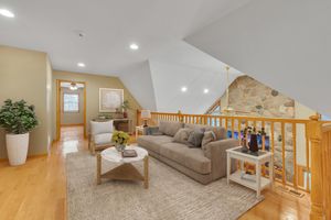 Real estate photographer in the Pittsburgh area with over 5 years of experience. Serving Beaver, Allegheny, Lawerence, and Butler counties.