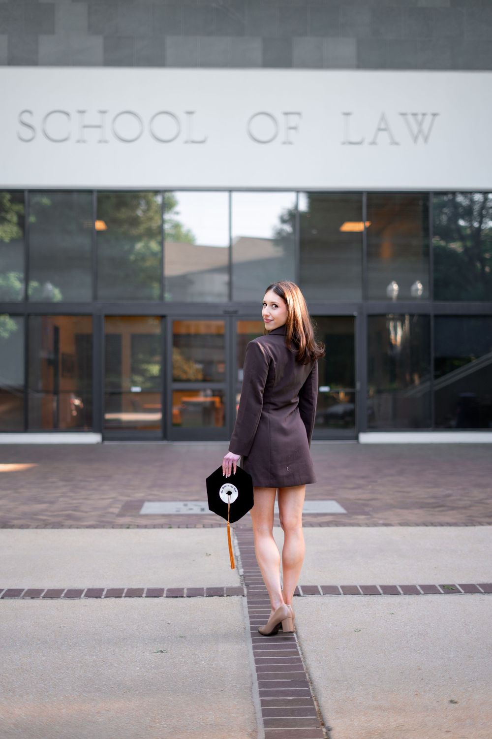Atlanta graduation photographer Pierre The pear photography specializes in posing and timeless photos for KSU, GSU, Georgia Tech, and emory
