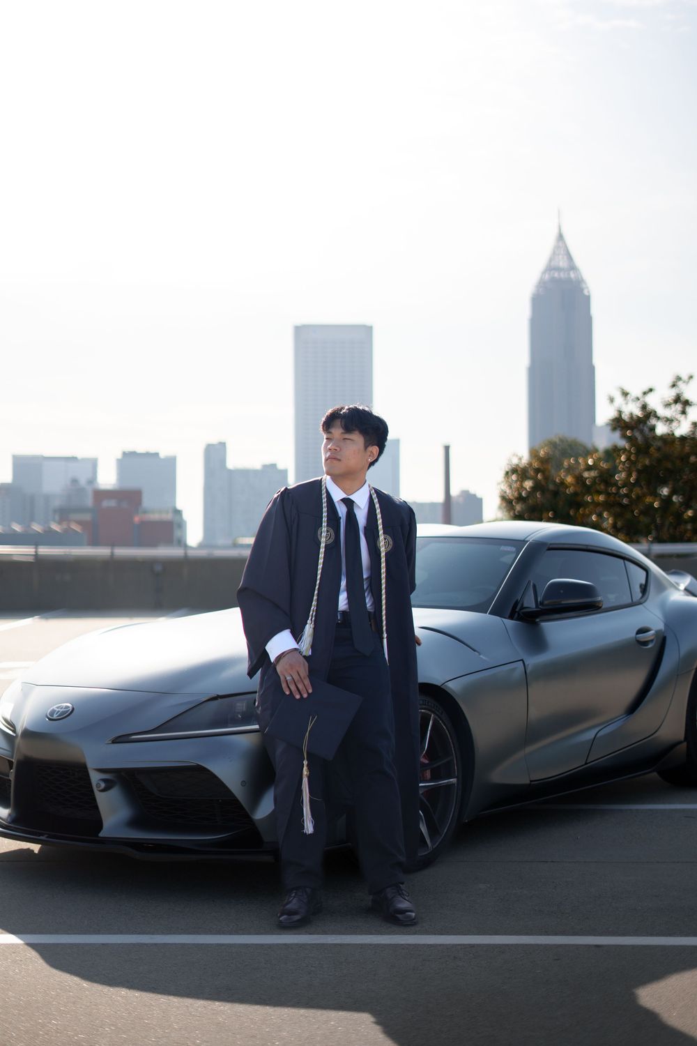 Atlanta graduation photographer Pierre The pear photography specializes in posing and timeless photos for KSU, GSU, Georgia Tech, and emory