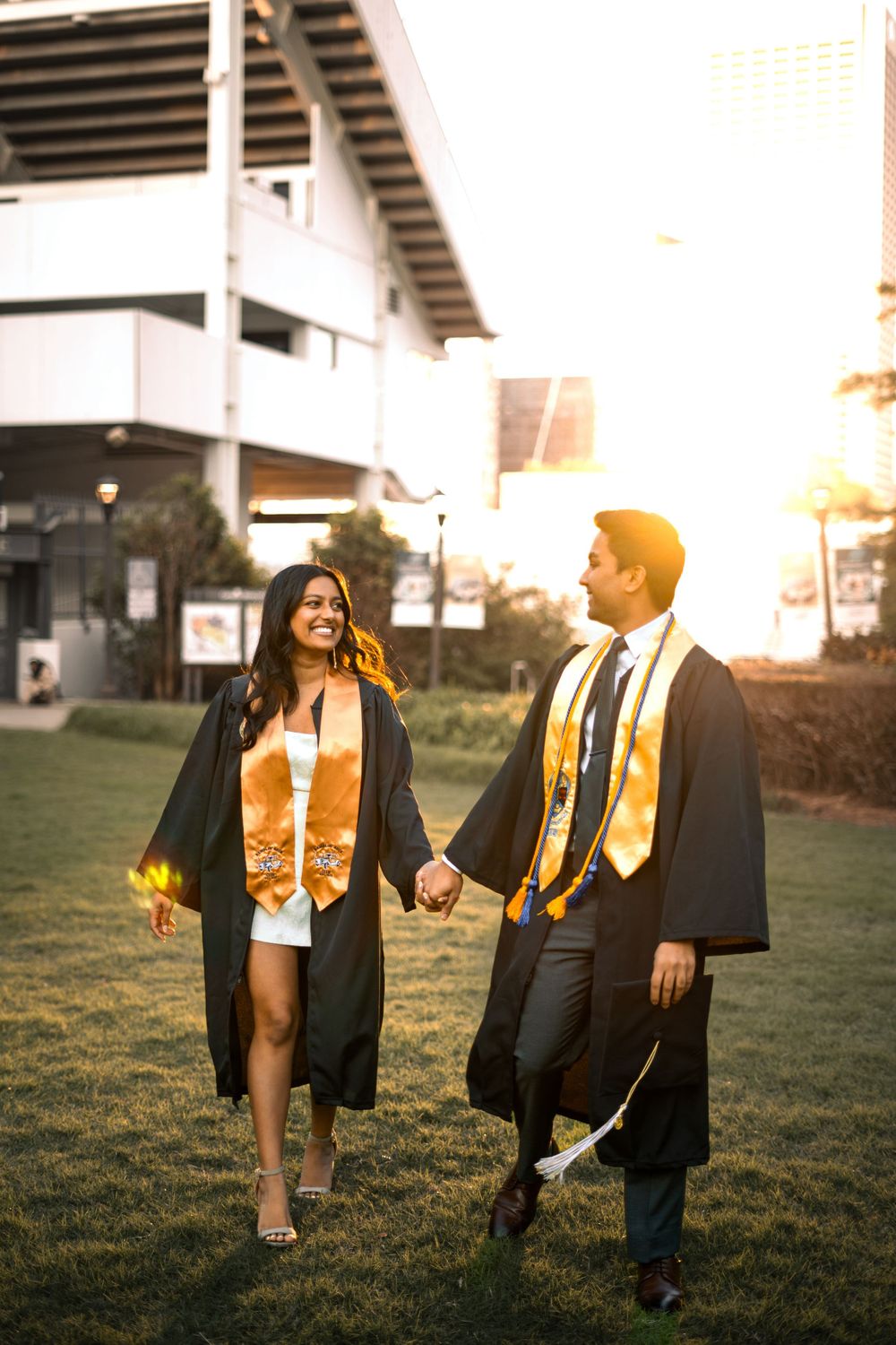 Atlanta graduation photographer Pierre The pear photography specializes in posing and timeless photos for KSU, GSU, Georgia Tech, and emory