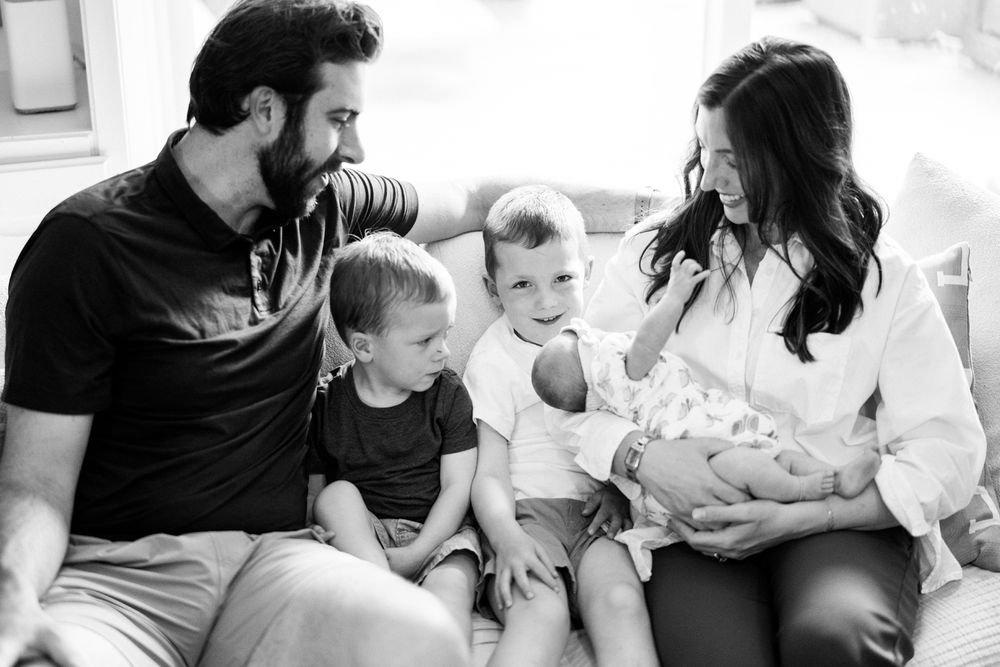 At home candid family portrait session in Illinois.