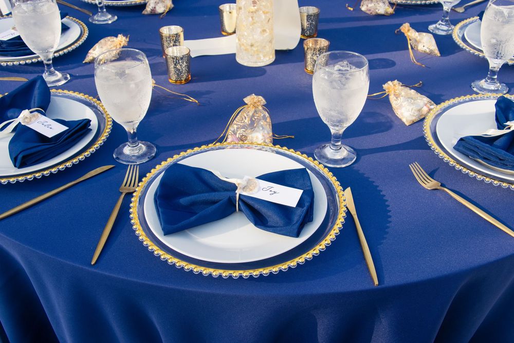 Editorial style weddings at Davis Islands, Tampa, Florida. Destination wedding in Tampa, Clearwater, St Pete, Sarasota, Naples, Florida