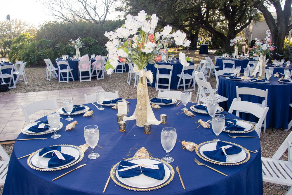 Editorial style weddings at Davis Islands, Tampa, Florida. Destination wedding in Tampa, Clearwater, St Pete, Sarasota, Naples, Florida