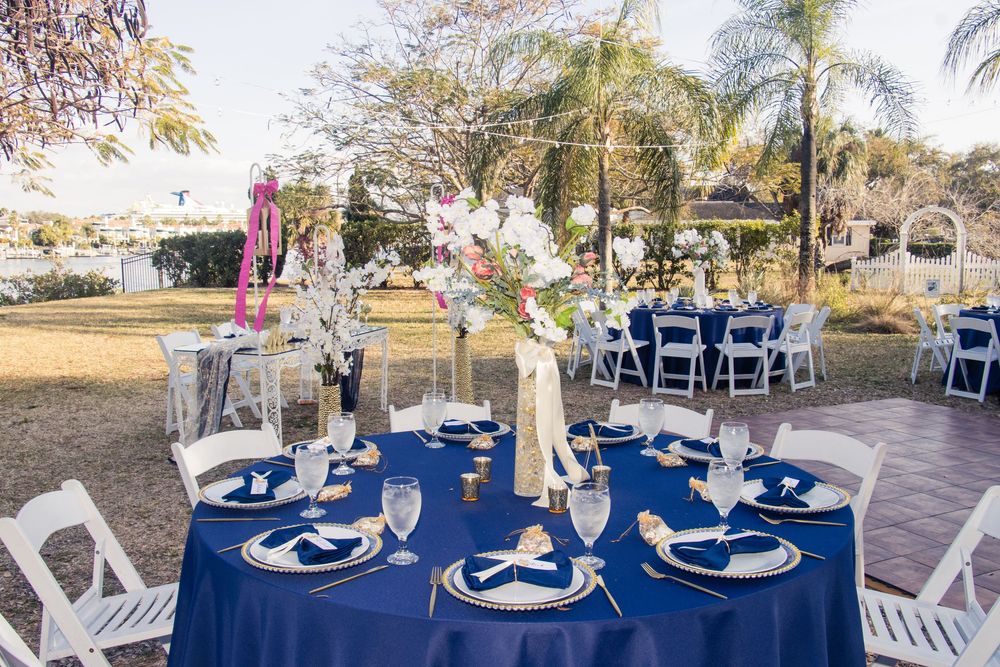 Editorial style weddings at Davis Islands, Tampa, Florida. Destination wedding in Tampa, Clearwater, St Pete, Sarasota, Naples, Florida