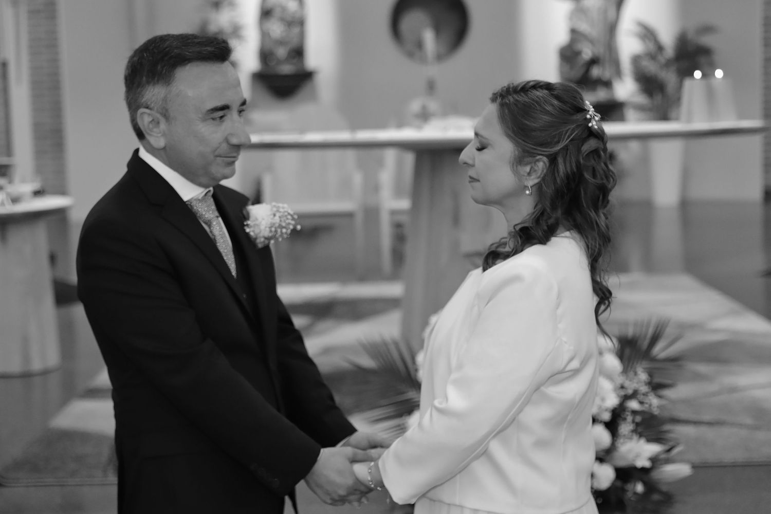 reportaje de boda en iglesia, sesion de fotos boda en Vitoria, Bilbao, Burgos, Santander, Donostia, Pais vasco, españa