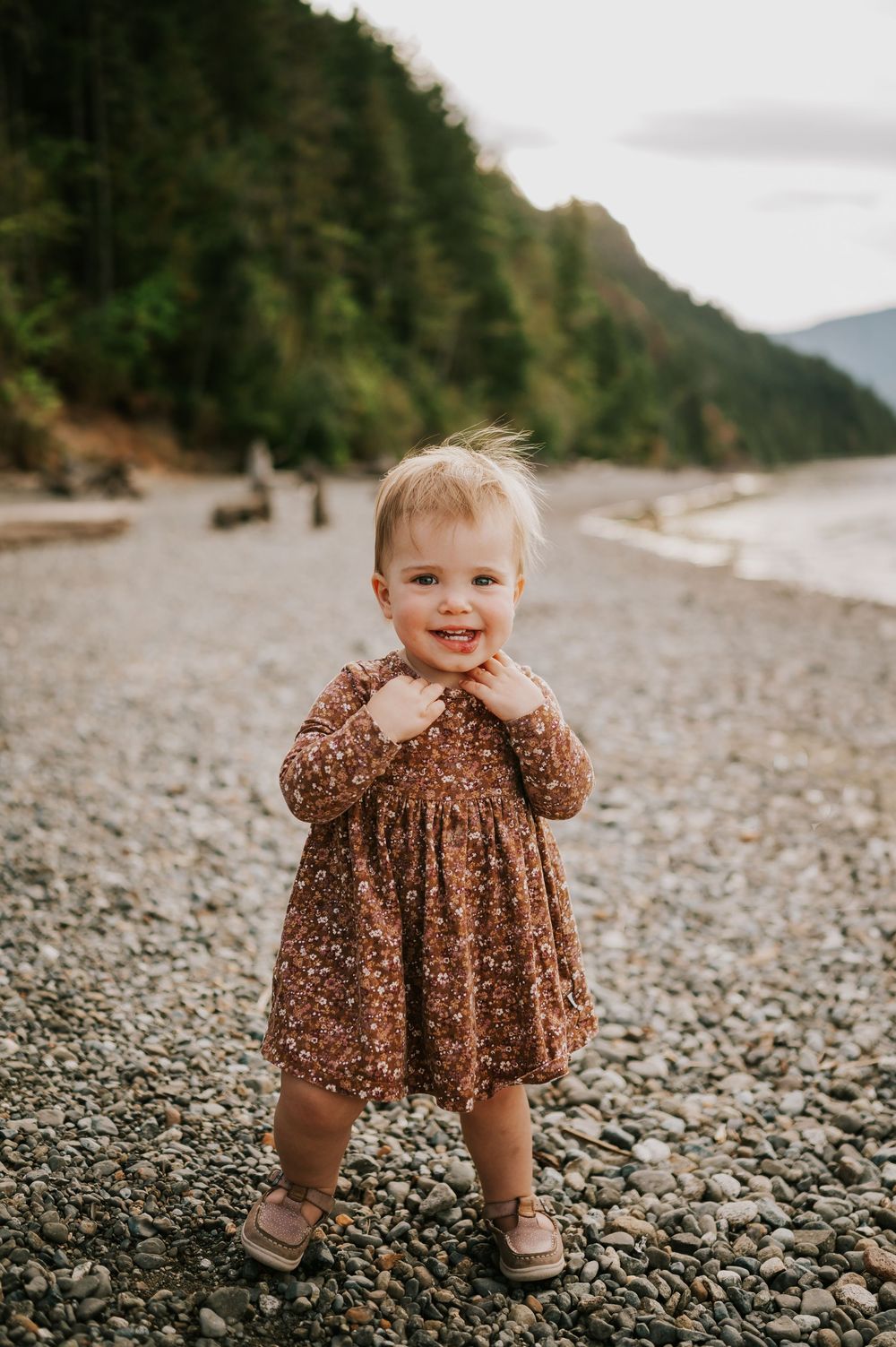 Comox Valley Photographer Portraits at Comox Lake in Cumberland, Vancouver Island. Casual and candid family photos toddler walking on beach