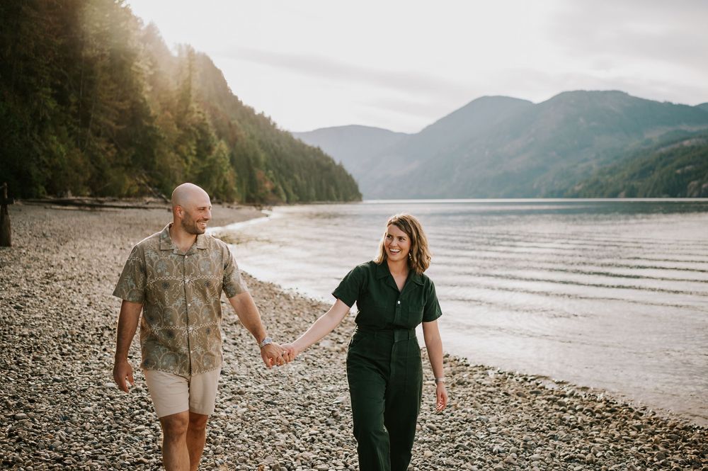 Comox Valley Photographer Portraits at Comox Lake in Cumberland, Vancouver Island. Casual and candid family photos parents holding hands