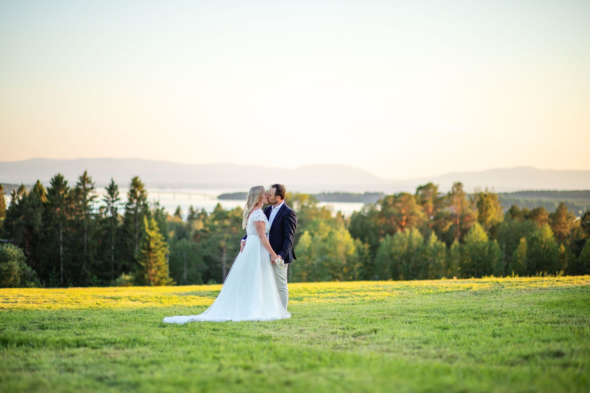 Bröllop Jämtland. Bröllopsfotograf Östersund.  Bröllopsfotograf Jämtland. Bröllopsfotograf Västernorrland. Bröllopsfotograf