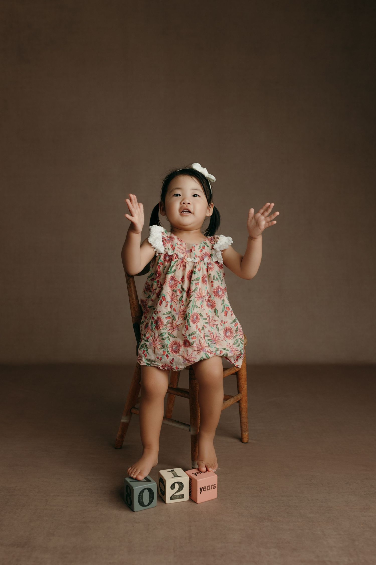 baby photographer victoria bc, first birthday photographer victoria bc, photographer victoria bc, kids photographer langford bc, cake smash