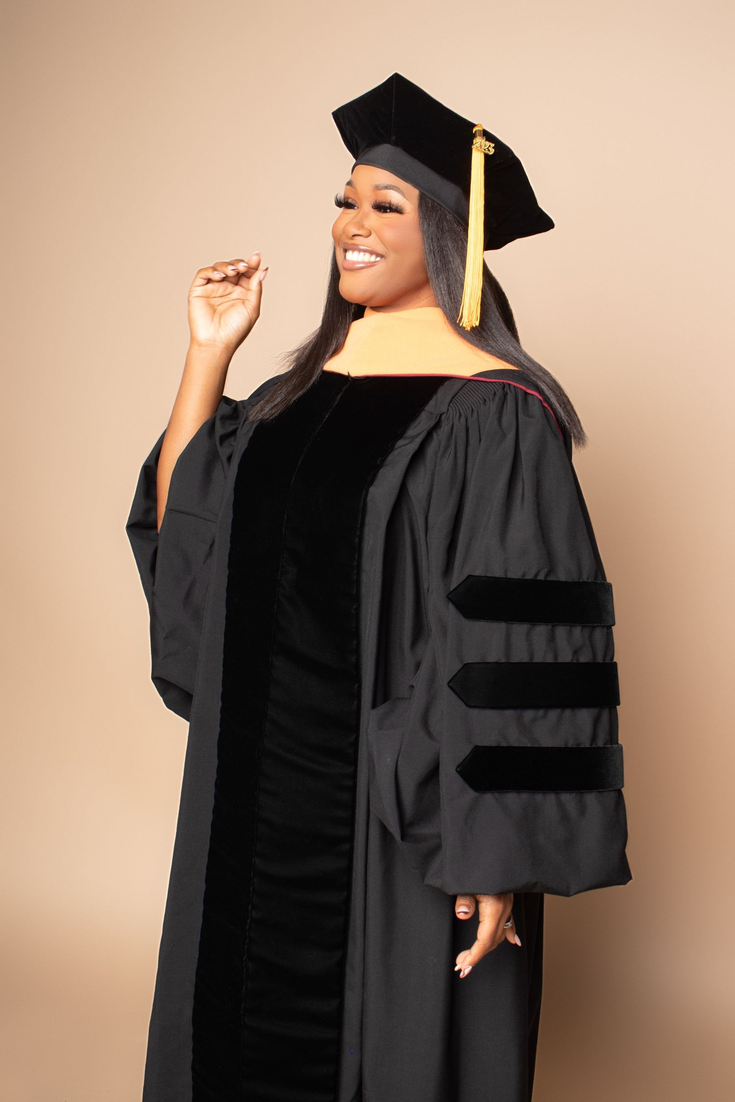 Noni Visuals graduation photography session