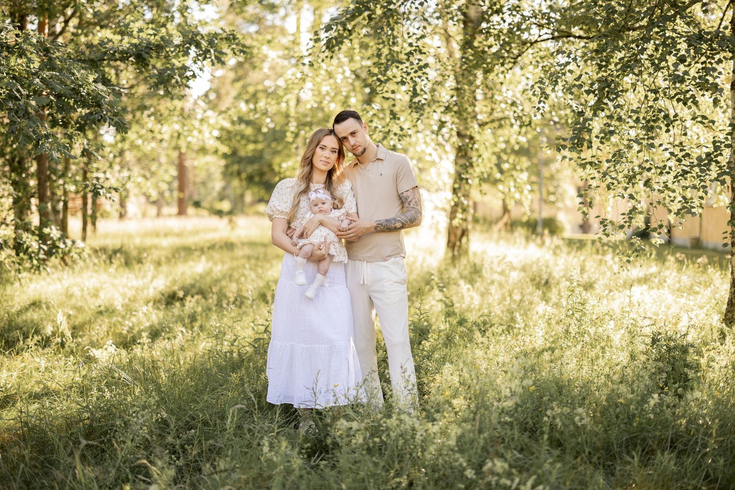 fotograf Värmland Kristinehamn bröllopsfotograf nyföddfotografering gravidfotografering familjefotografering studiofotografering körkort