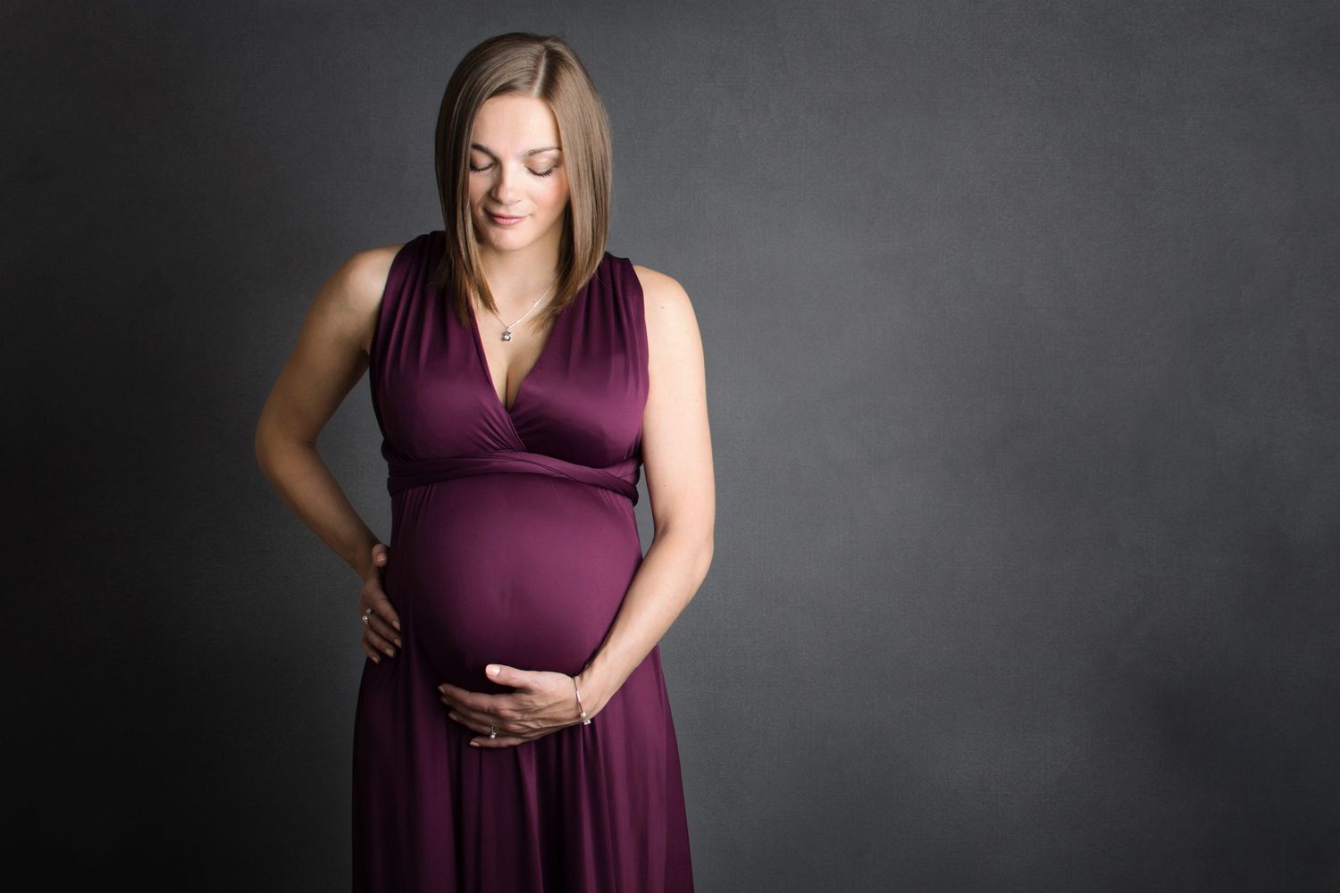 maternity photoshoot by kara jade photography