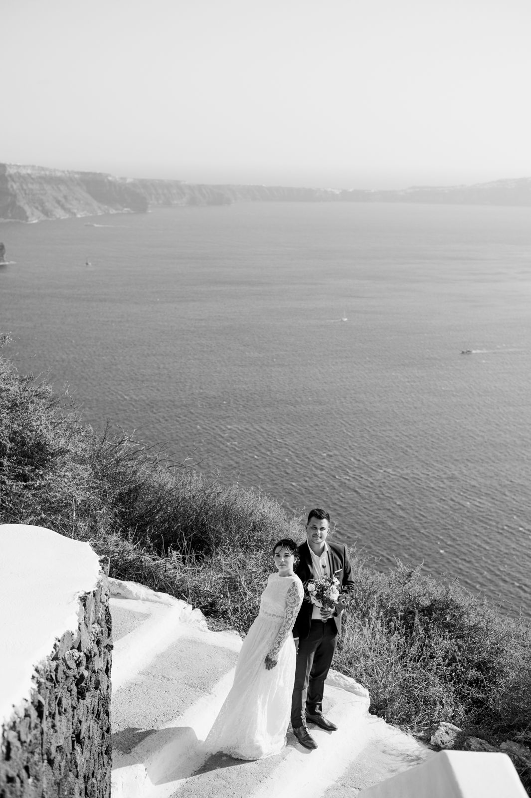 top Santorini elopement photographer