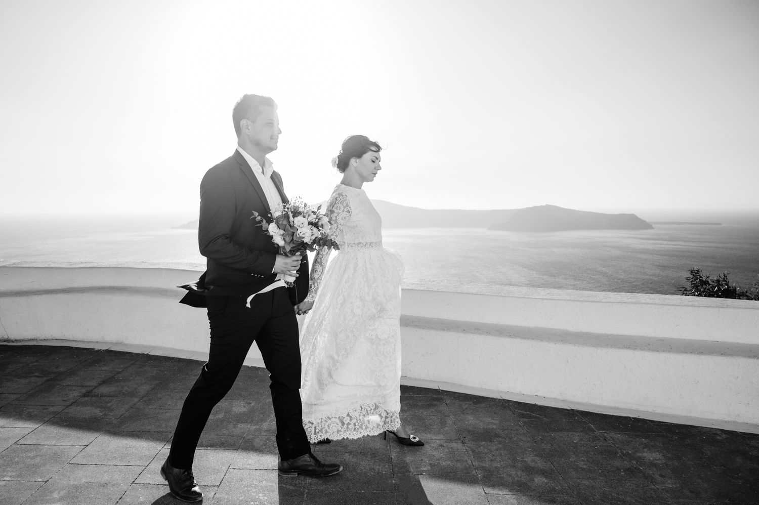 top Santorini elopement photographer