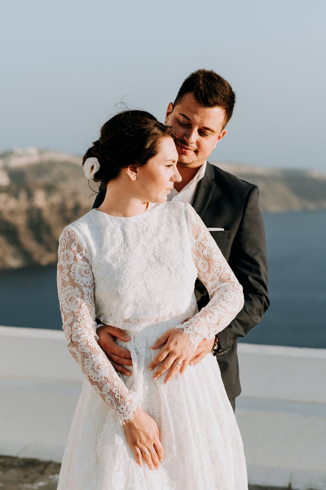 top Santorini elopement photographer