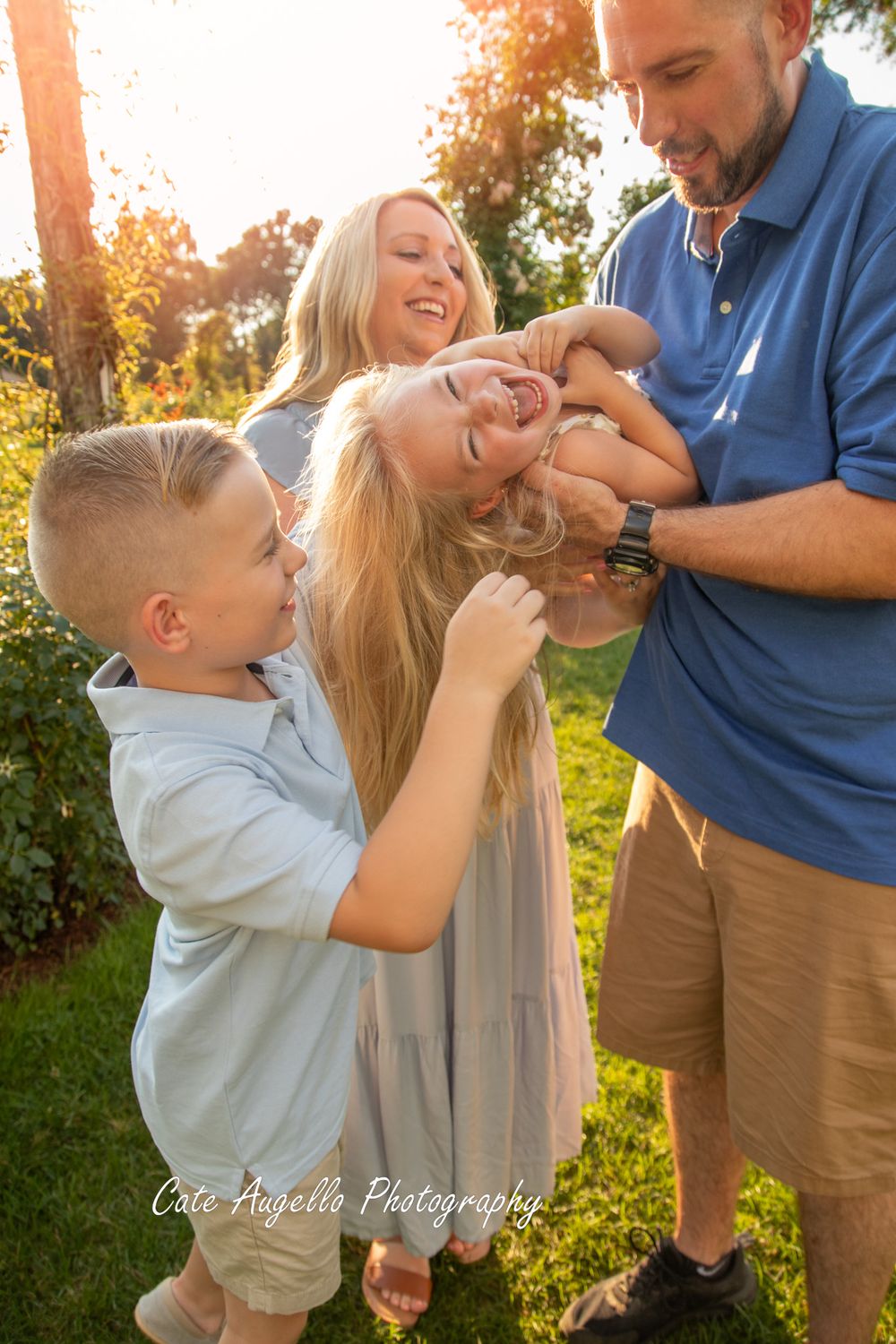 Lifestyle family portrait session at Elizabeth Park in Hartford, Connecticut