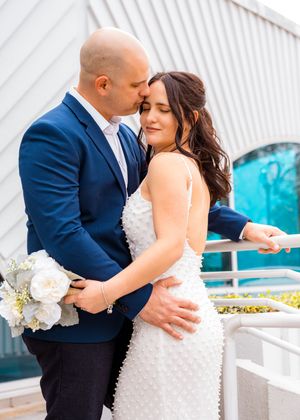 Downtown St Pete-Courthouse-Elopement photo session-BE Jazy Photography-St Pete Photographer-Elopement-Courthouse wedding-North Straub Park