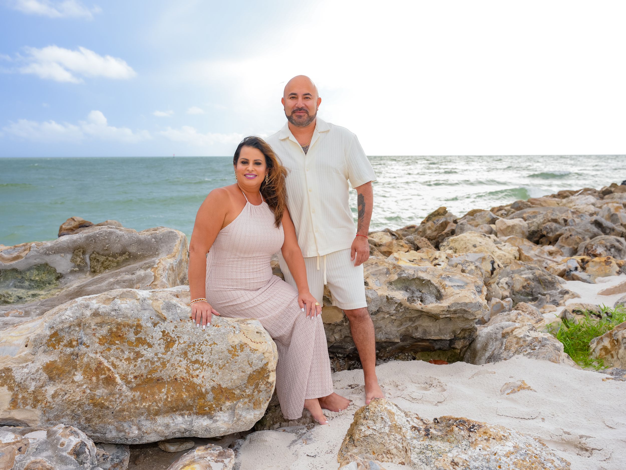 Clearwater Beach-Couples-beach photo session-BE Jazy Photography-St Pete Beach-Clearwater Beach Photographer-Vacation Family Photographer