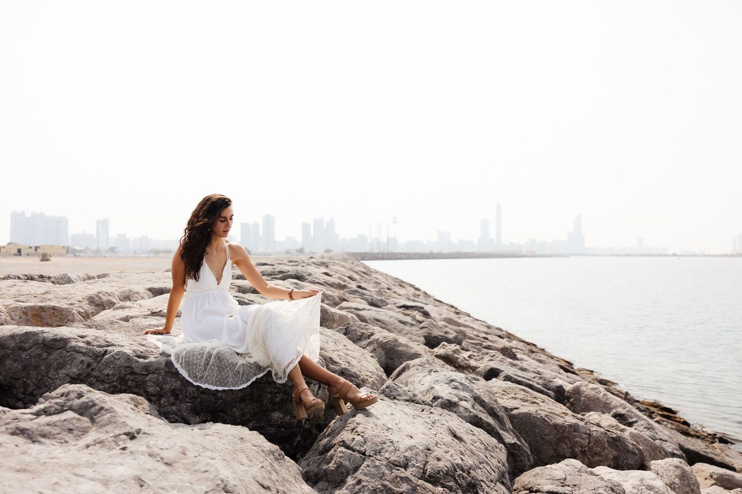 Best photographer abu dhabi souq al mina urban couples photoshoot