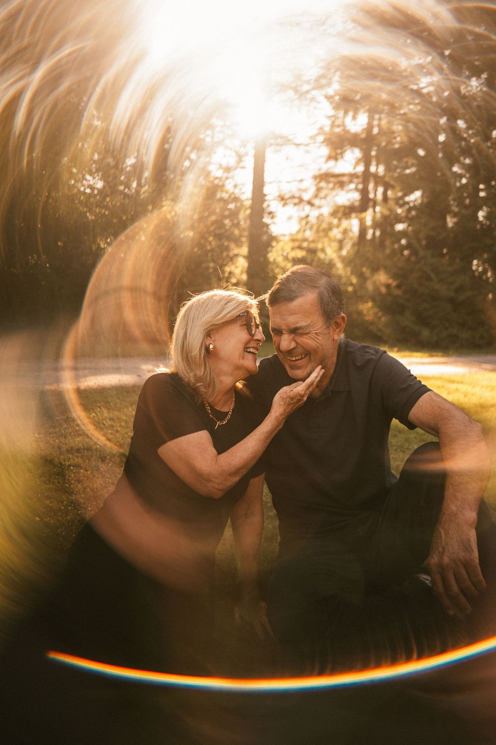 Lifestyle Photography by Marina Dams Couple Outdoor Photoshoot