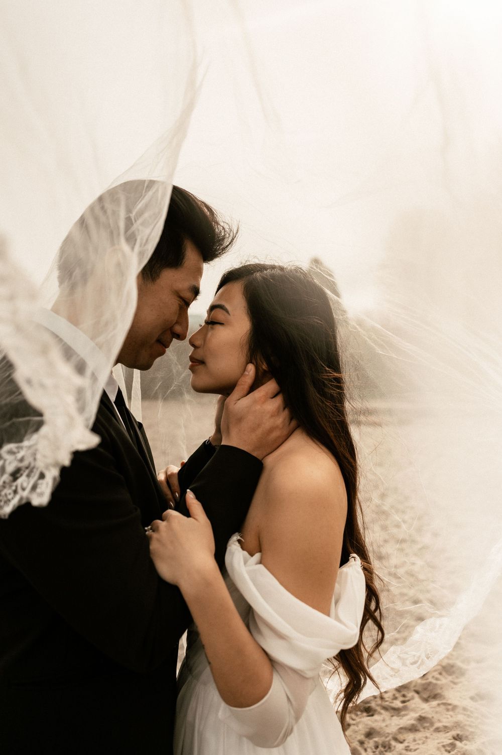 Creative Lifestyle Photography by Marina Dams Elopement Couple Photoshoot Vancouver