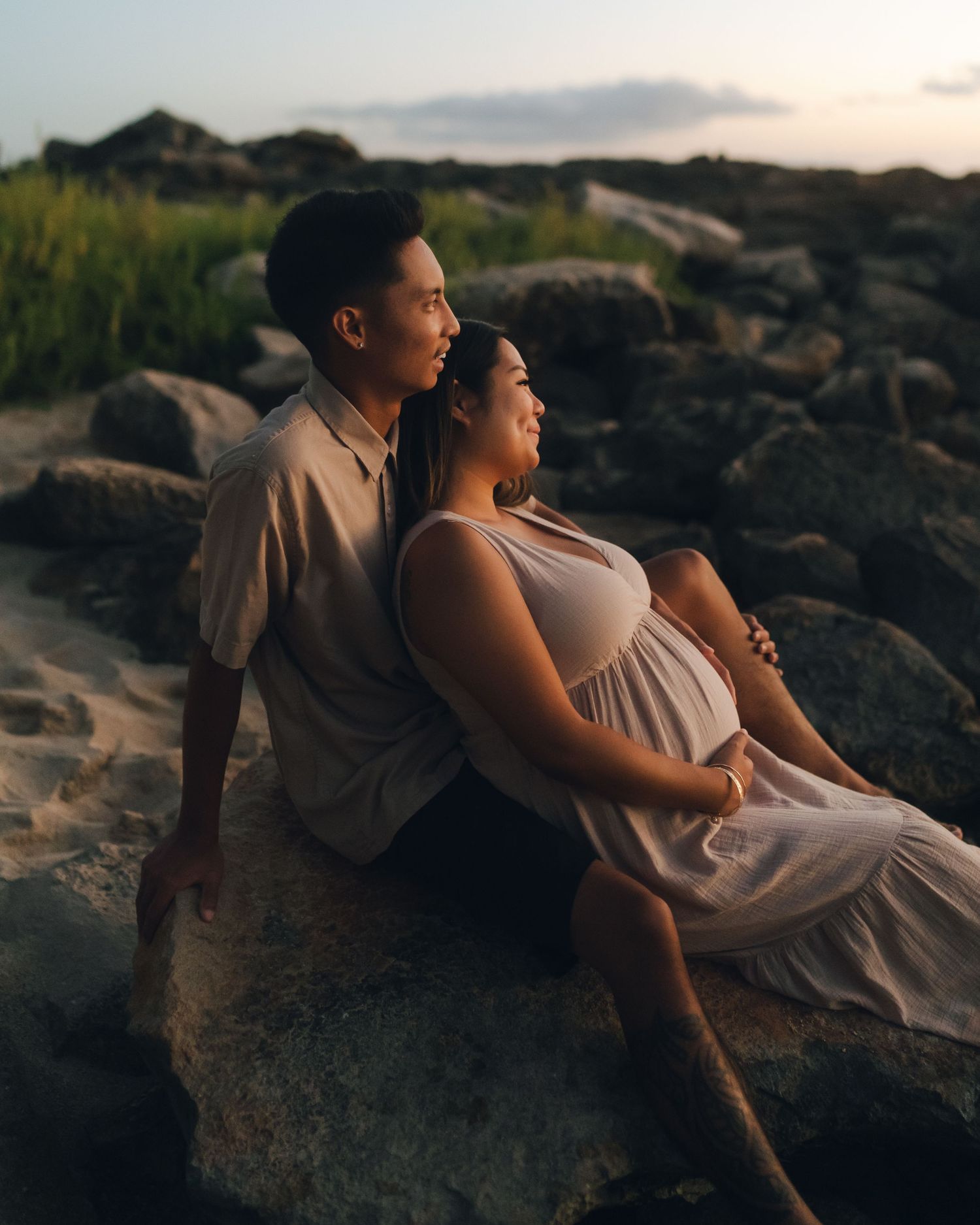 Sunset Maternity Photoshoot at Koolina Lagoon on Oahu Hawaii