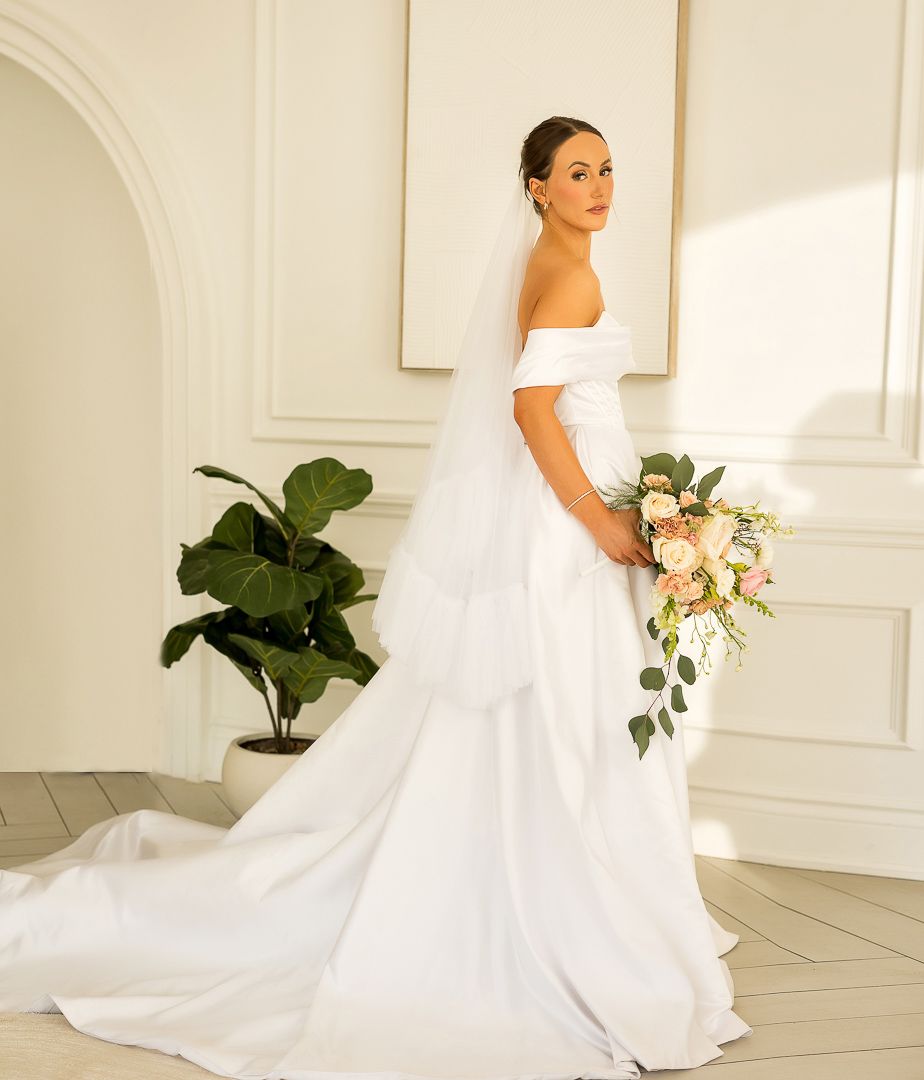 Beaming bride portrait, close-up, Toronto wedding