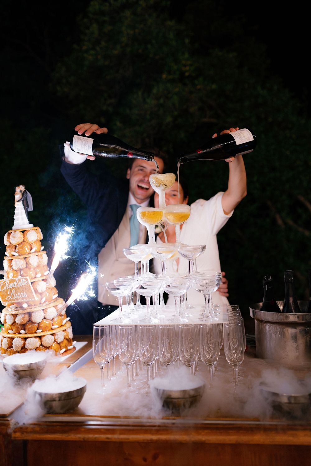 Découpe du wedding cake, mariage à Oullioule