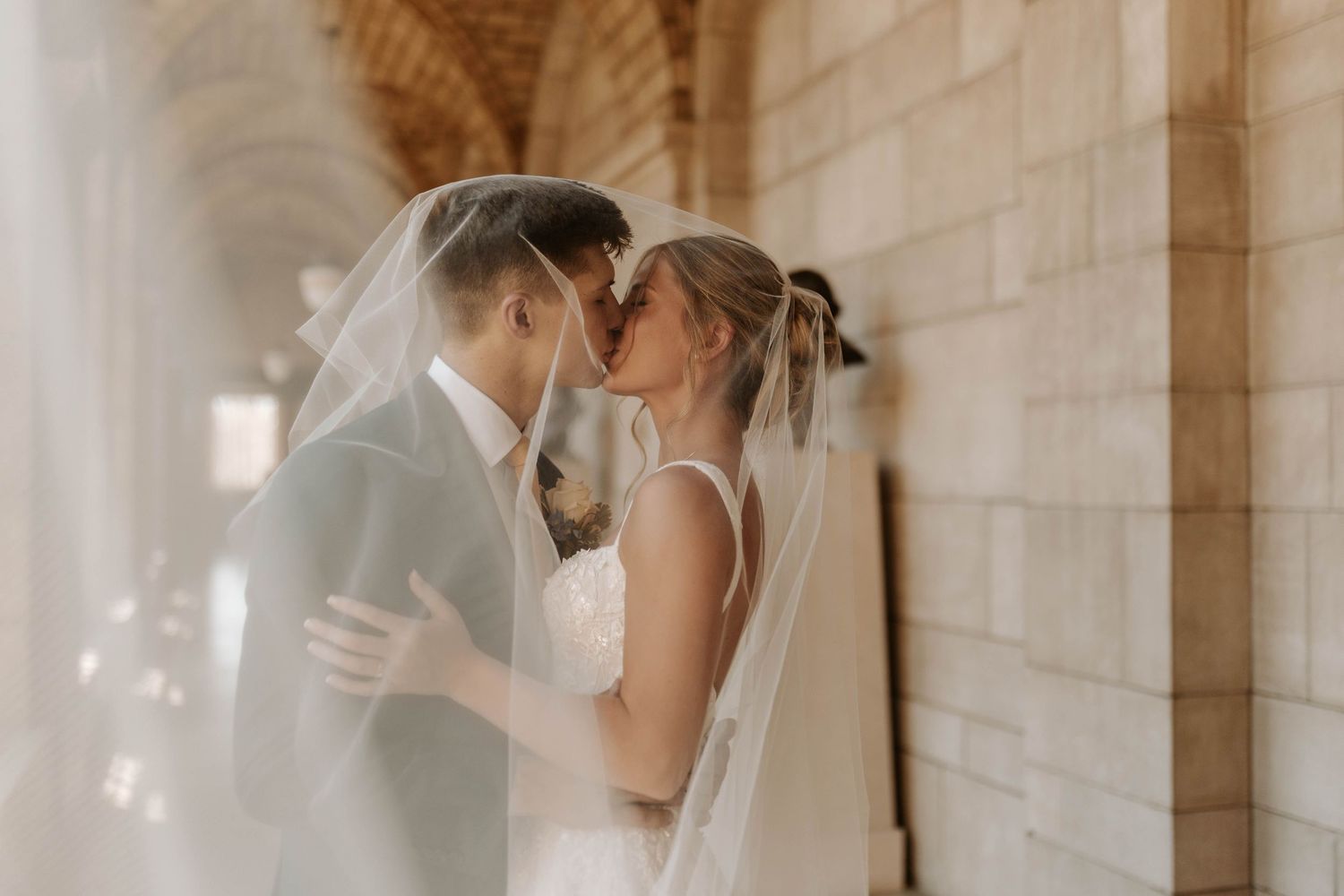 Nebraska Wedding Photographer, Nebraska State Capitol Wedding, Lincoln NE