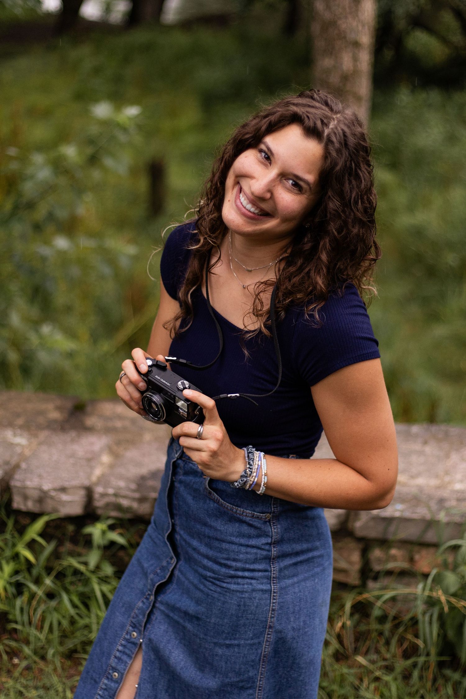 Girl photographer woods
Female photographer outdoor
Photographer in nature
Photographer with camera forest
Outdoor photography scene