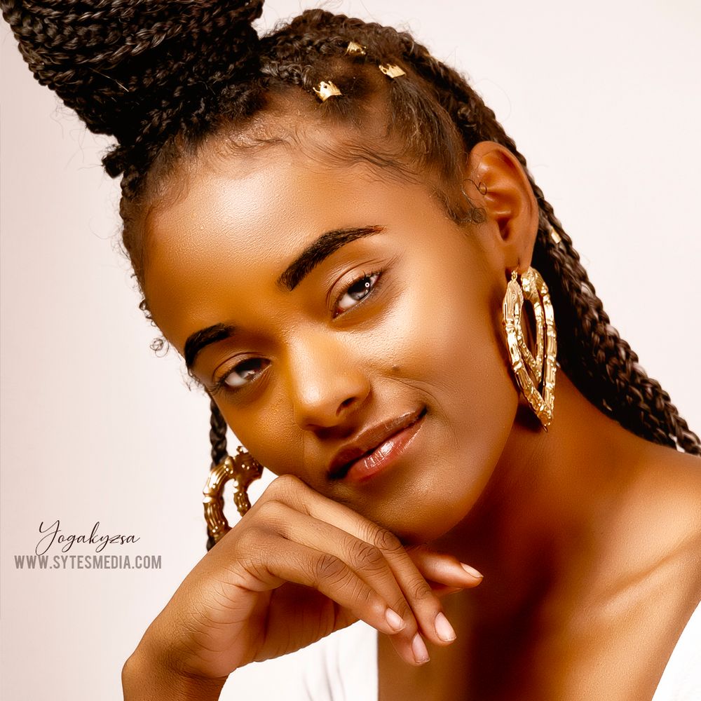 SYTES MEDIA INC - PORTRAITS - PIC 16