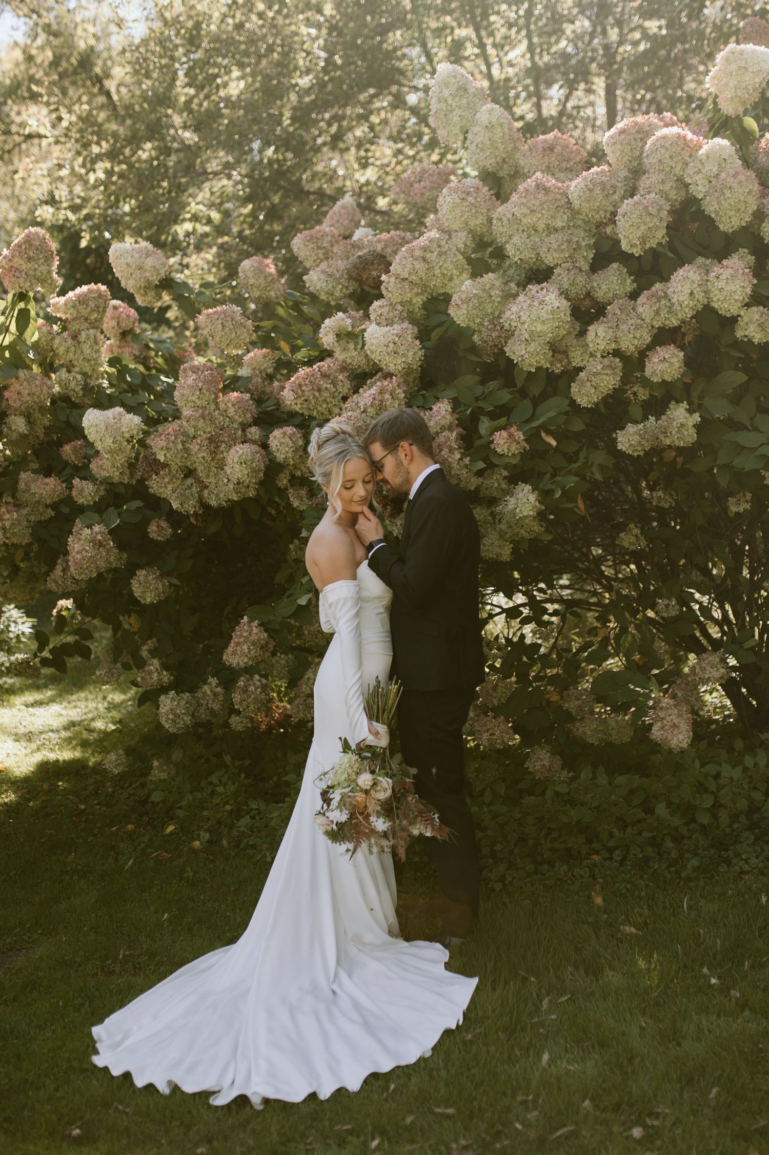Minnesota Wedding Photographer | Rachel Marie Photography - Romantic and Authentic Minnesota Photography